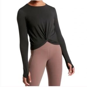 Athleta Essence Twist Front Semi Cropped Long Sleeve Top in XS